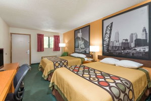 Super 8 By Wyndham Westlake/Cleveland