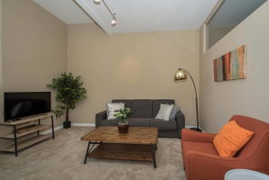 Prime 2 BR Downtown Charmer