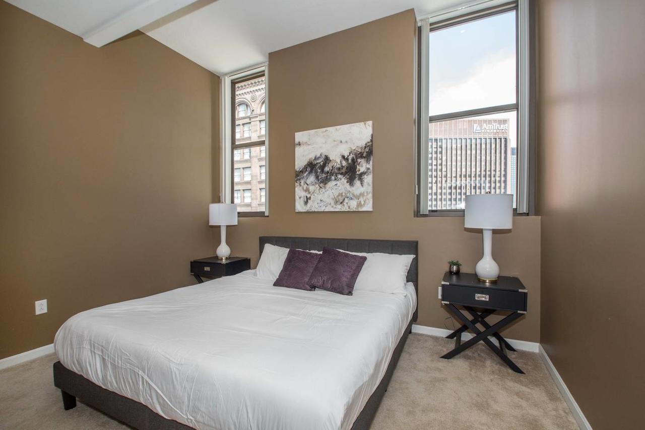 Prime 2 BR Downtown Charmer - thumb 15