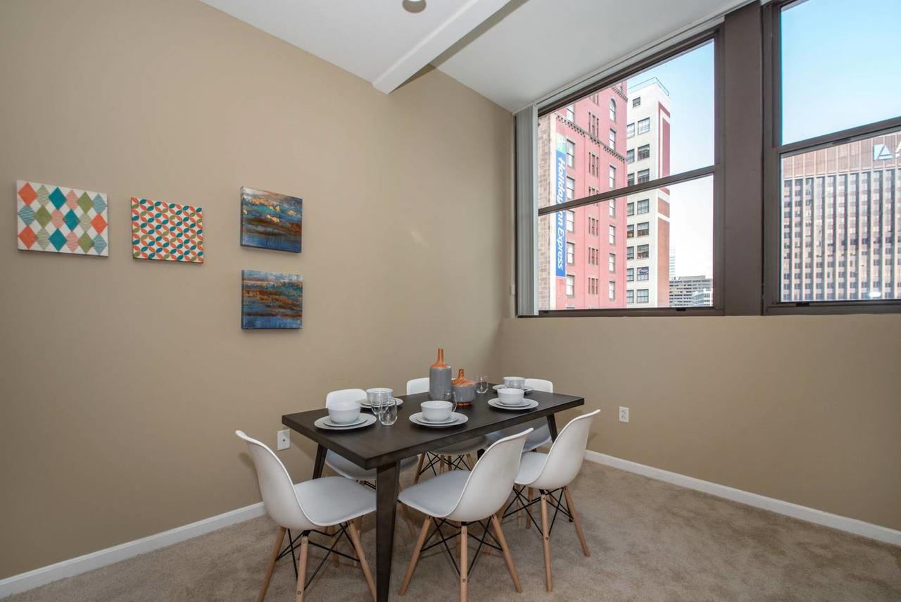 Prime 2 BR Downtown Charmer - thumb 20