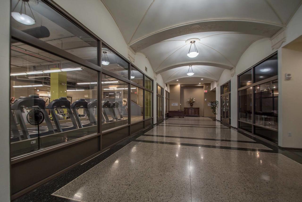 Prime 2 BR Downtown Charmer - thumb 1
