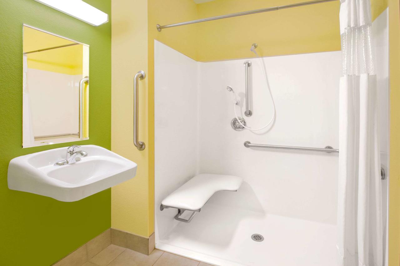 Microtel Inn & Suites By Wyndham Delphos - thumb 23