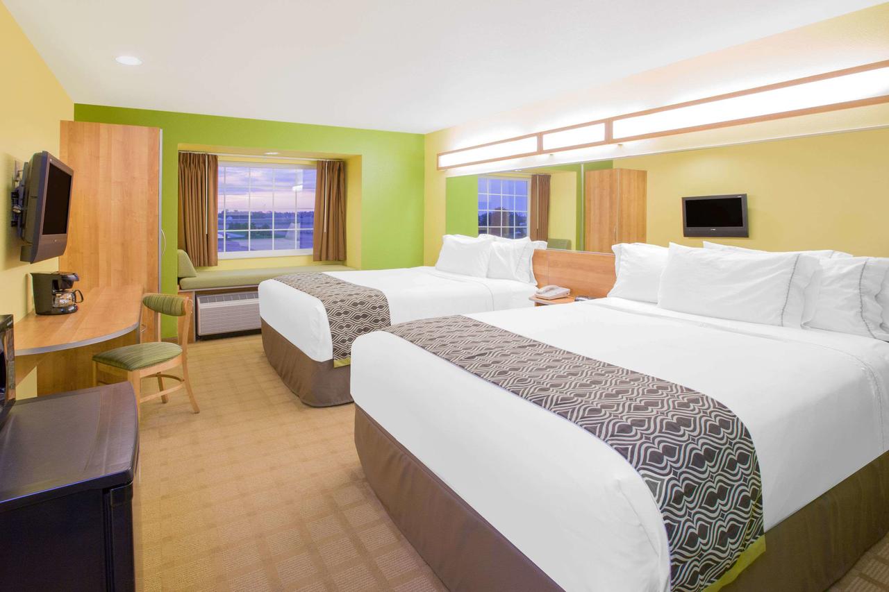 Microtel Inn & Suites By Wyndham Delphos - thumb 0