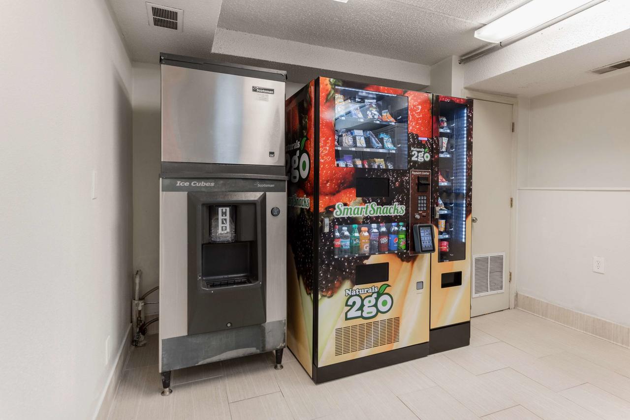 Red Roof Inn PLUS+ Columbus - Worthington - thumb 6