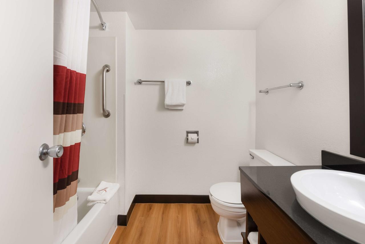 Red Roof Inn PLUS+ Columbus - Worthington - thumb 21