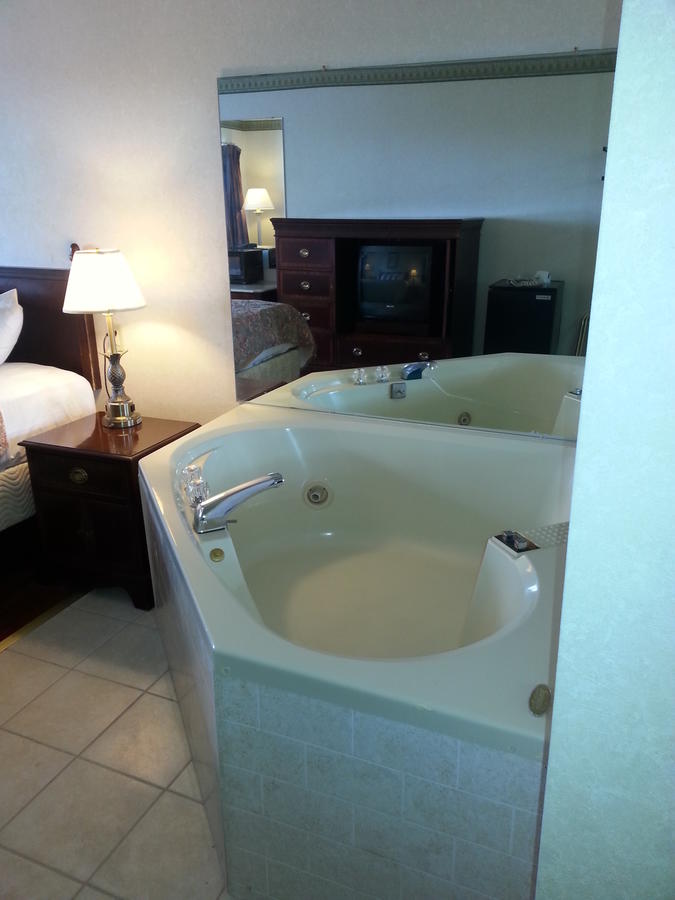 Days Inn By Wyndham Maumee/Toledo - thumb 24