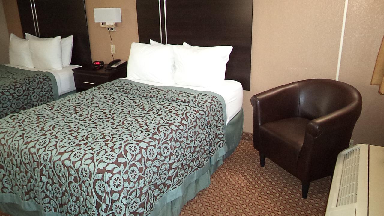 Days Inn By Wyndham Maumee/Toledo - thumb 5