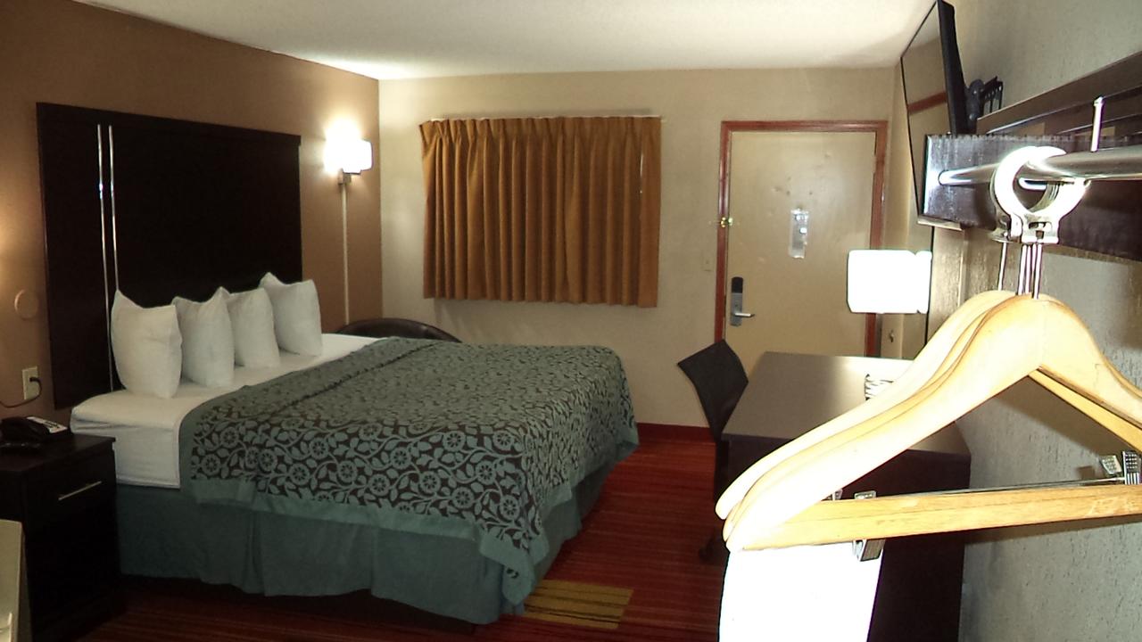 Days Inn By Wyndham Maumee/Toledo - thumb 2
