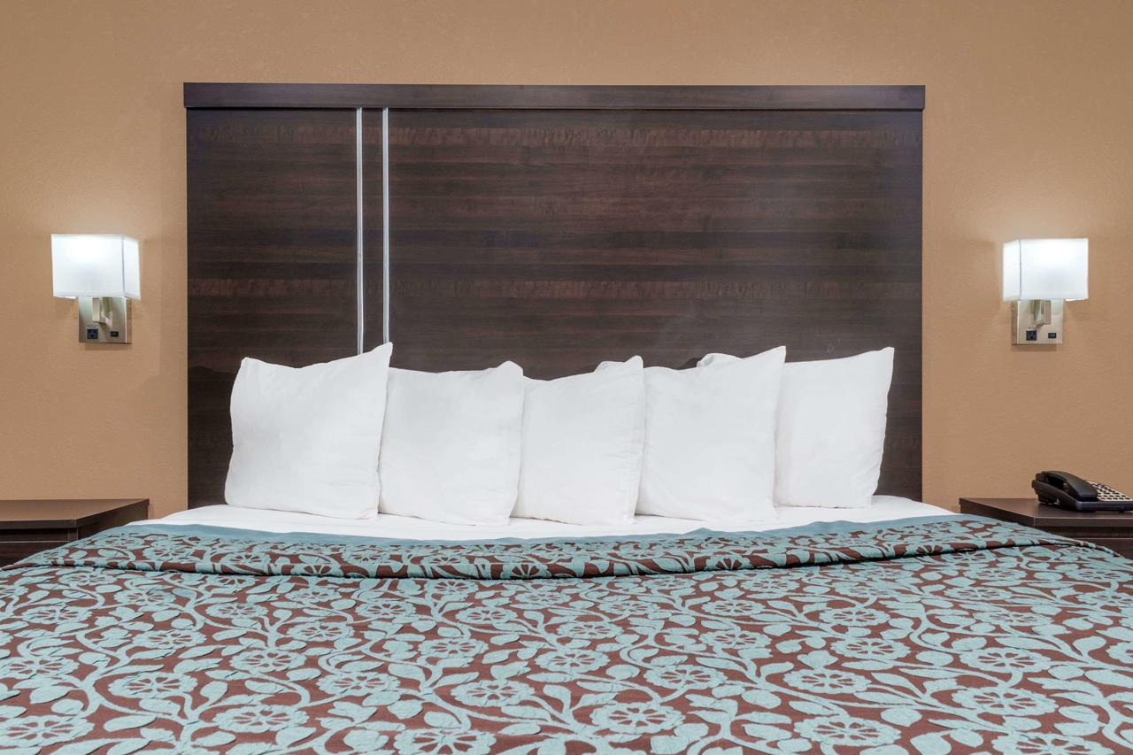Days Inn By Wyndham Maumee/Toledo - thumb 28