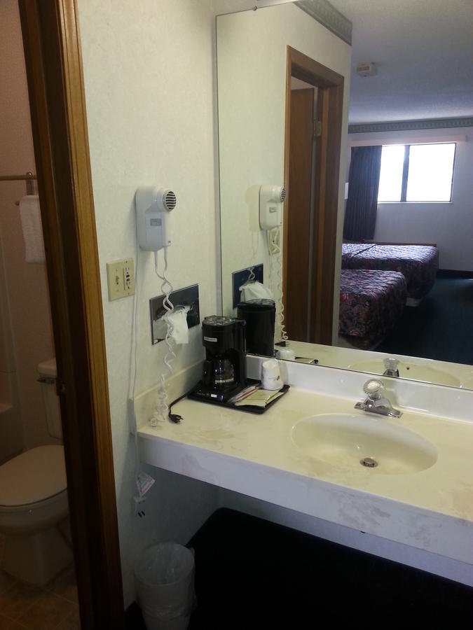 Days Inn By Wyndham Maumee/Toledo - thumb 23