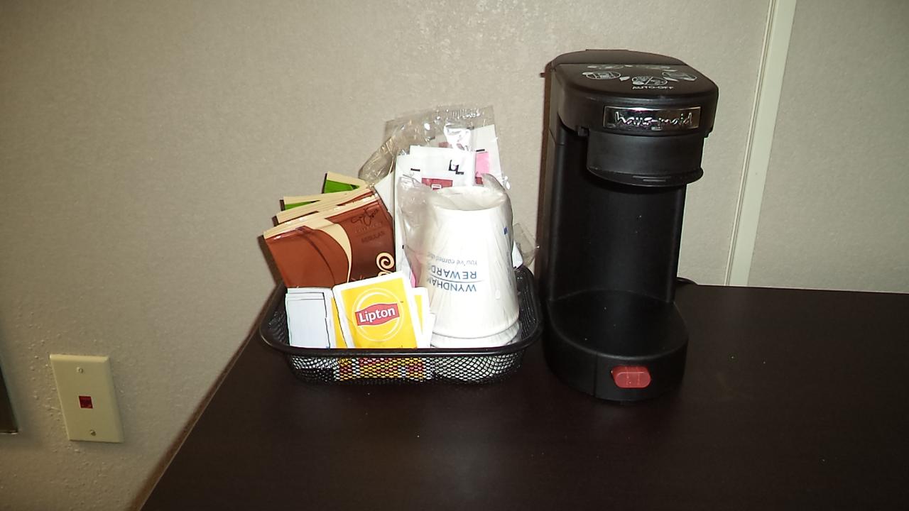 Days Inn By Wyndham Maumee/Toledo - thumb 7