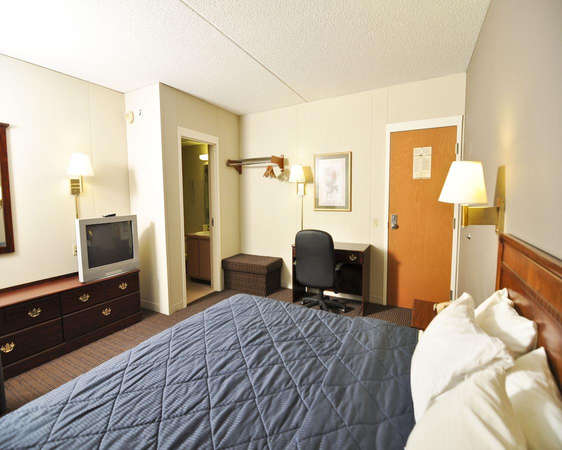 Best Budget Inn Sandusky - thumb 7