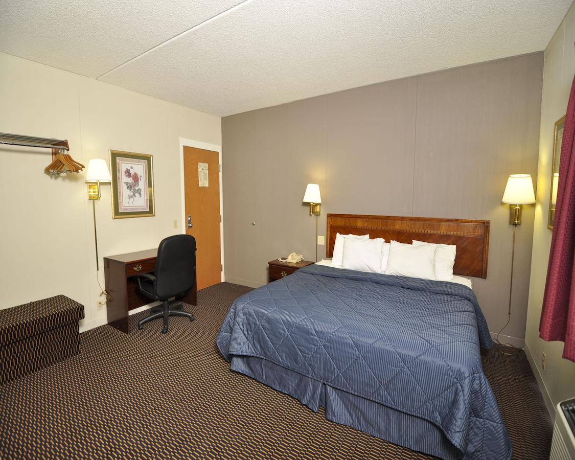 Best Budget Inn Sandusky - thumb 9