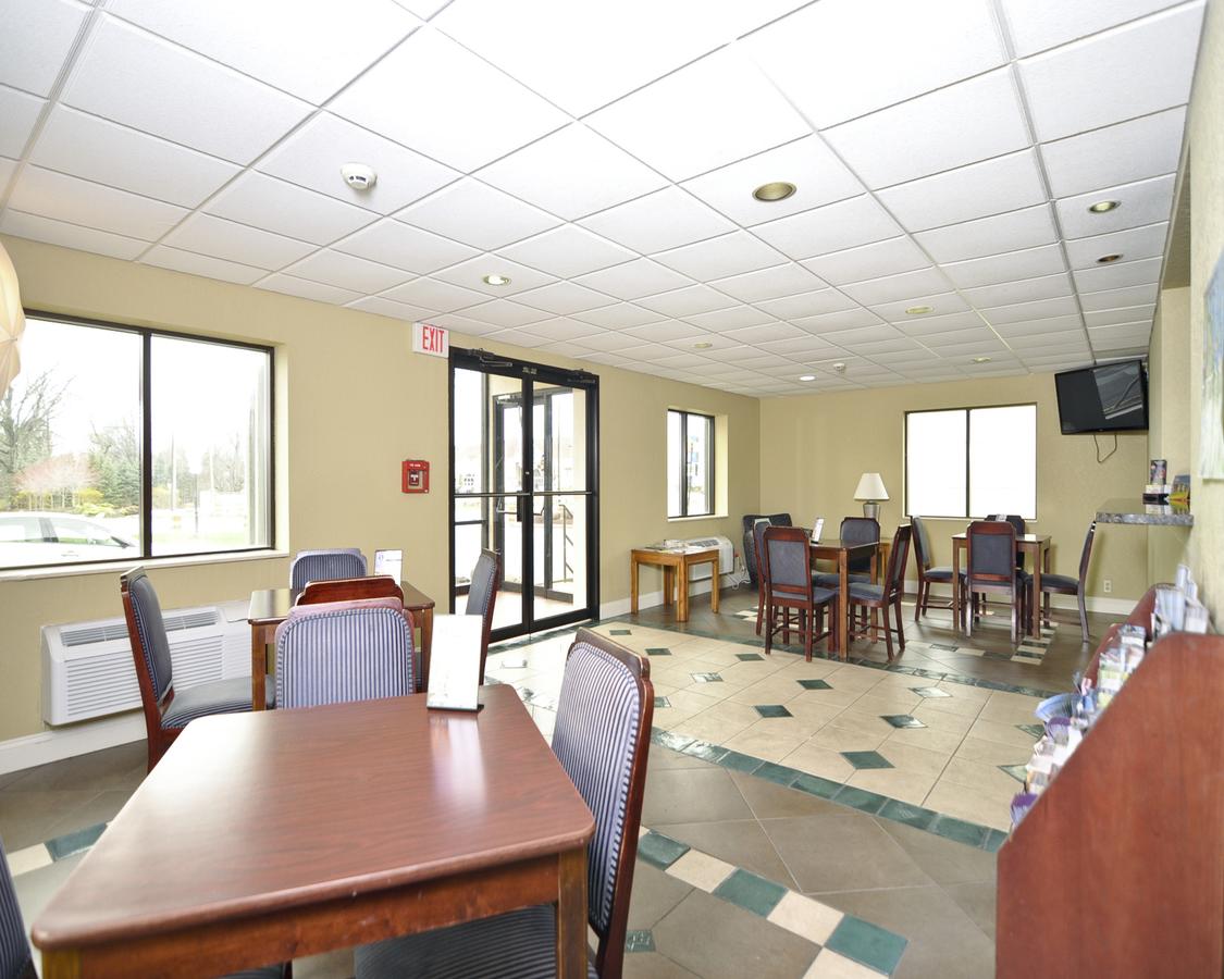 Best Budget Inn Sandusky - thumb 14