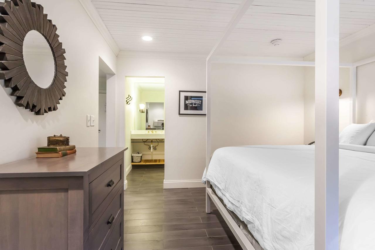 Aurora Inn Hotel And Event Center, Ascend Hotel Collection Member Aurora - thumb 1