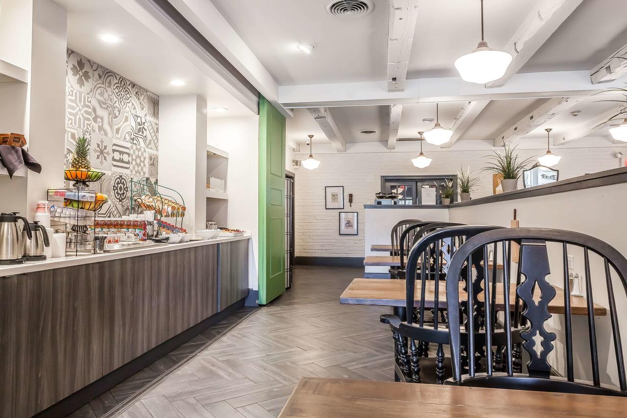 Aurora Inn Hotel And Event Center, Ascend Hotel Collection Member Aurora - thumb 4