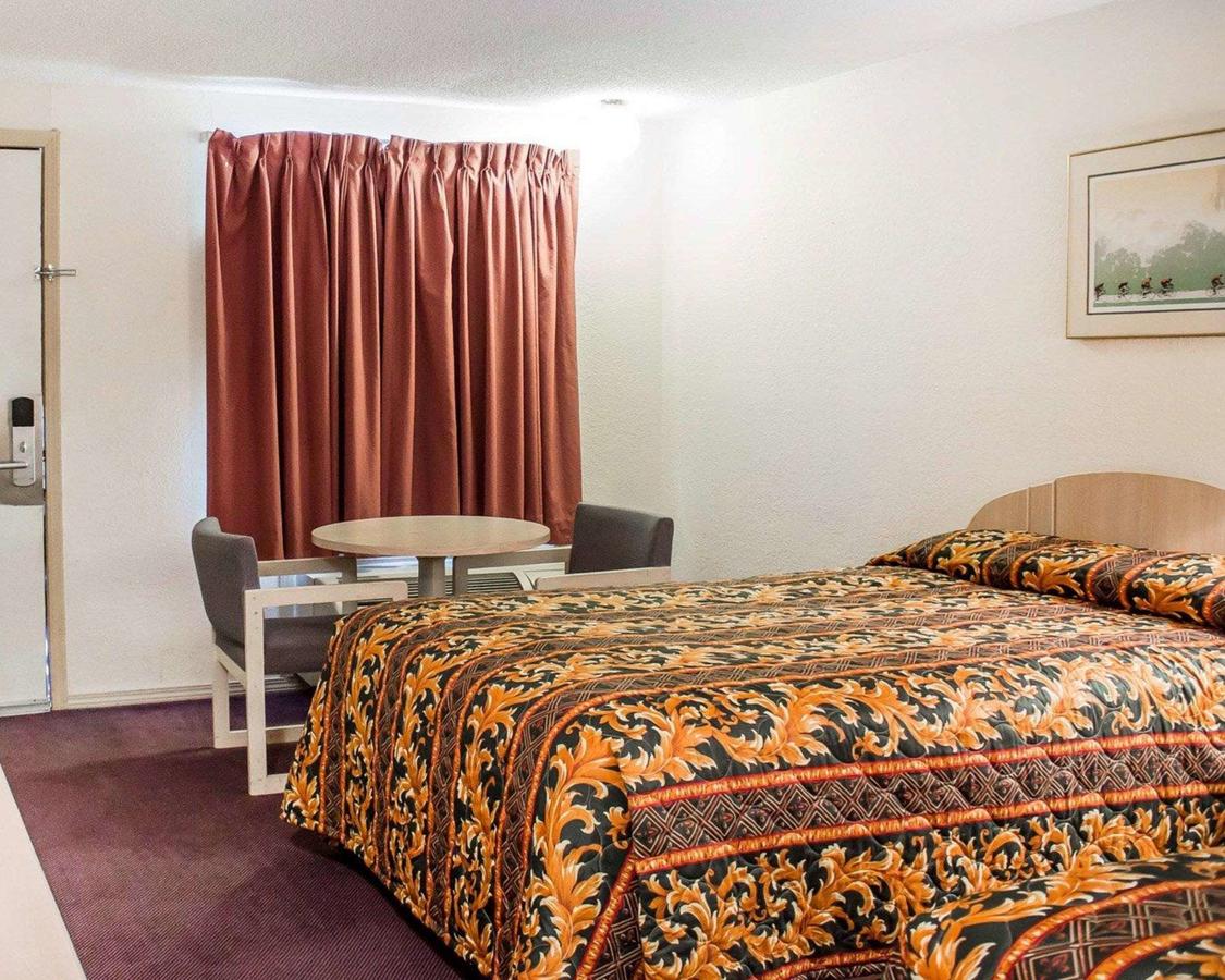 Rodeway Inn Findlay - thumb 19