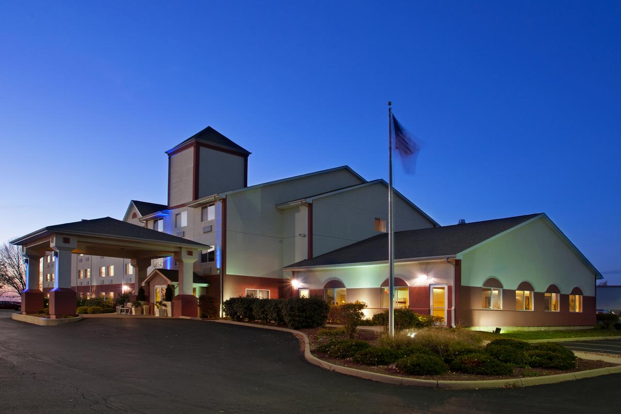 Holiday Inn Express Mt. Vernon - thumb 0