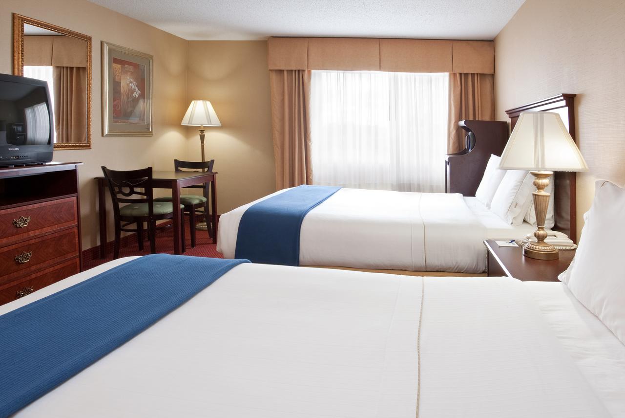Holiday Inn Express Mt. Vernon - thumb 12