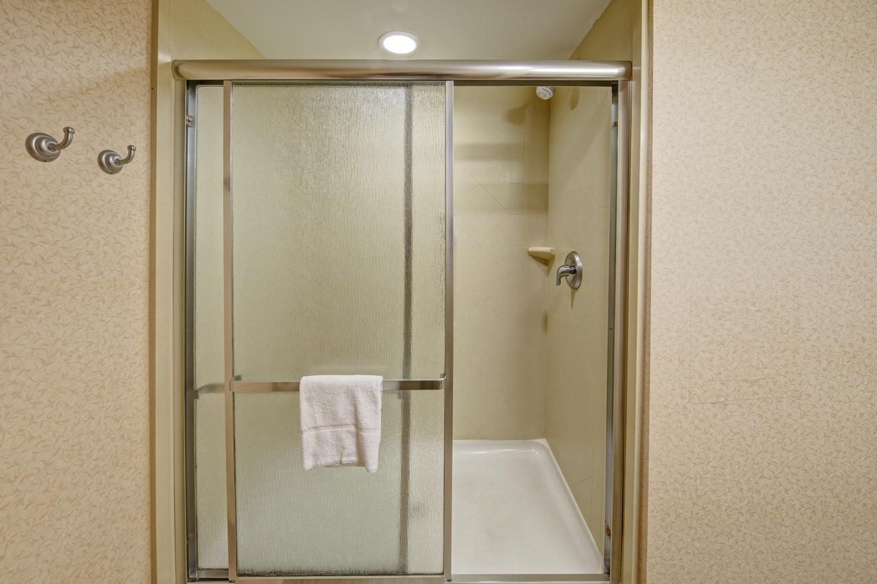 Hampton Inn Cambridge - thumb 4