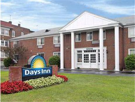 Days Inn By Wyndham Cleveland Lakewood - thumb 1