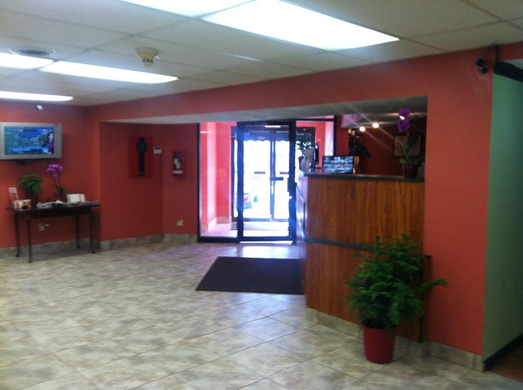 Days Inn By Wyndham Cleveland Lakewood - thumb 10