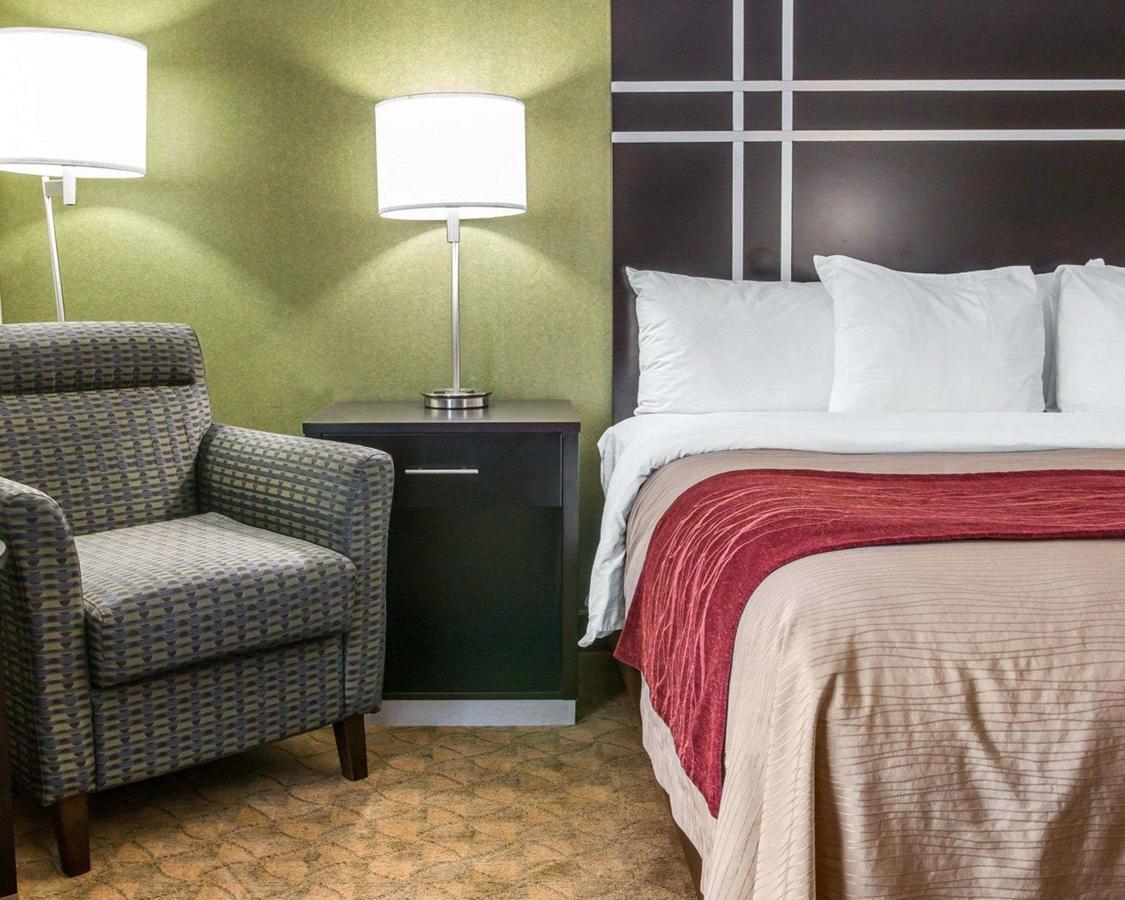 Comfort Inn & Suites Maumee - Toledo - I80-90 - thumb 17
