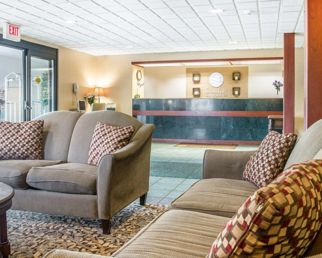 Comfort Inn & Suites Maumee - Toledo - I80-90 - thumb 25