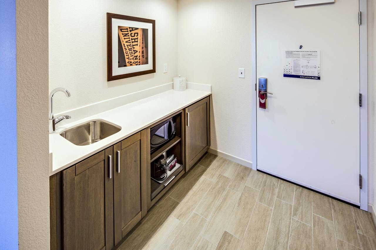 Hampton Inn Suites Ashland, Ohio - thumb 42