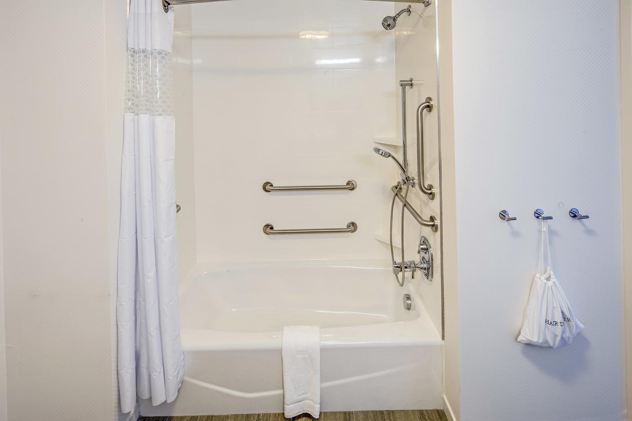 Hampton Inn Suites Ashland, Ohio - thumb 13