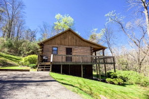 Blackjack - Hocking Hills Cabin