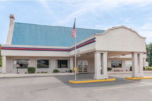Home-Towne Suites