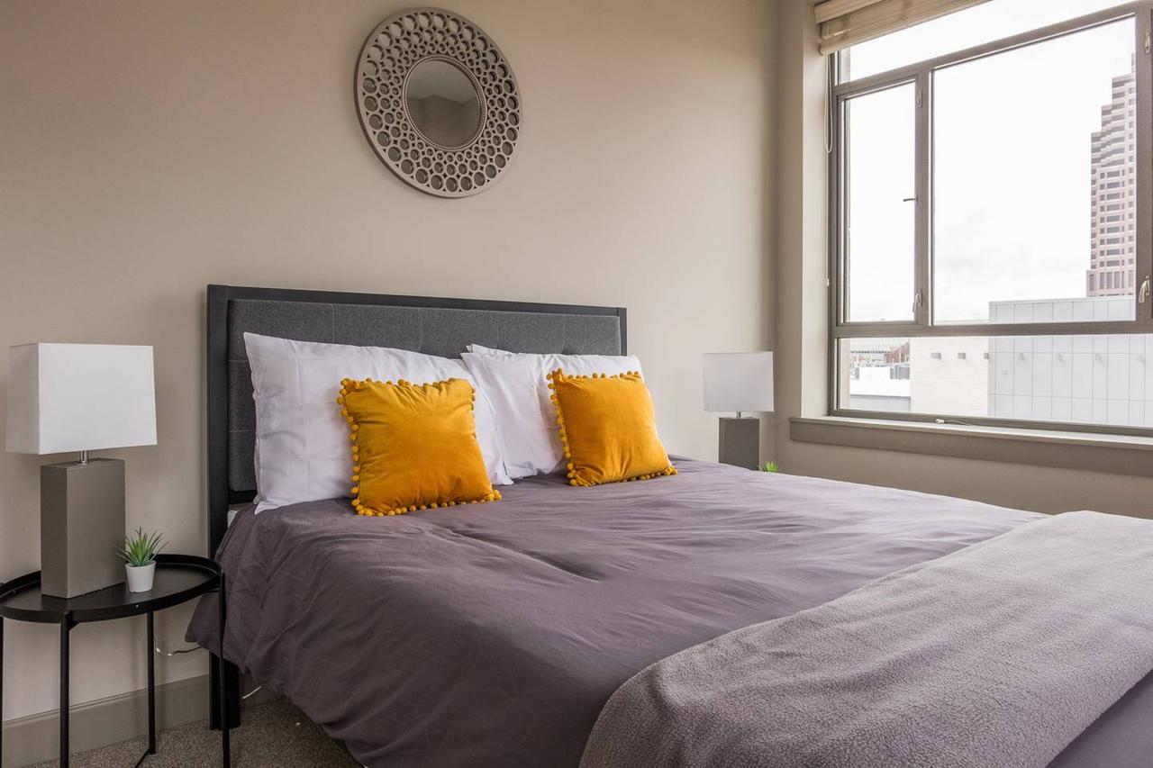 Historic Beauty - 2br W/ Parking - Walk To Scioto - thumb 15