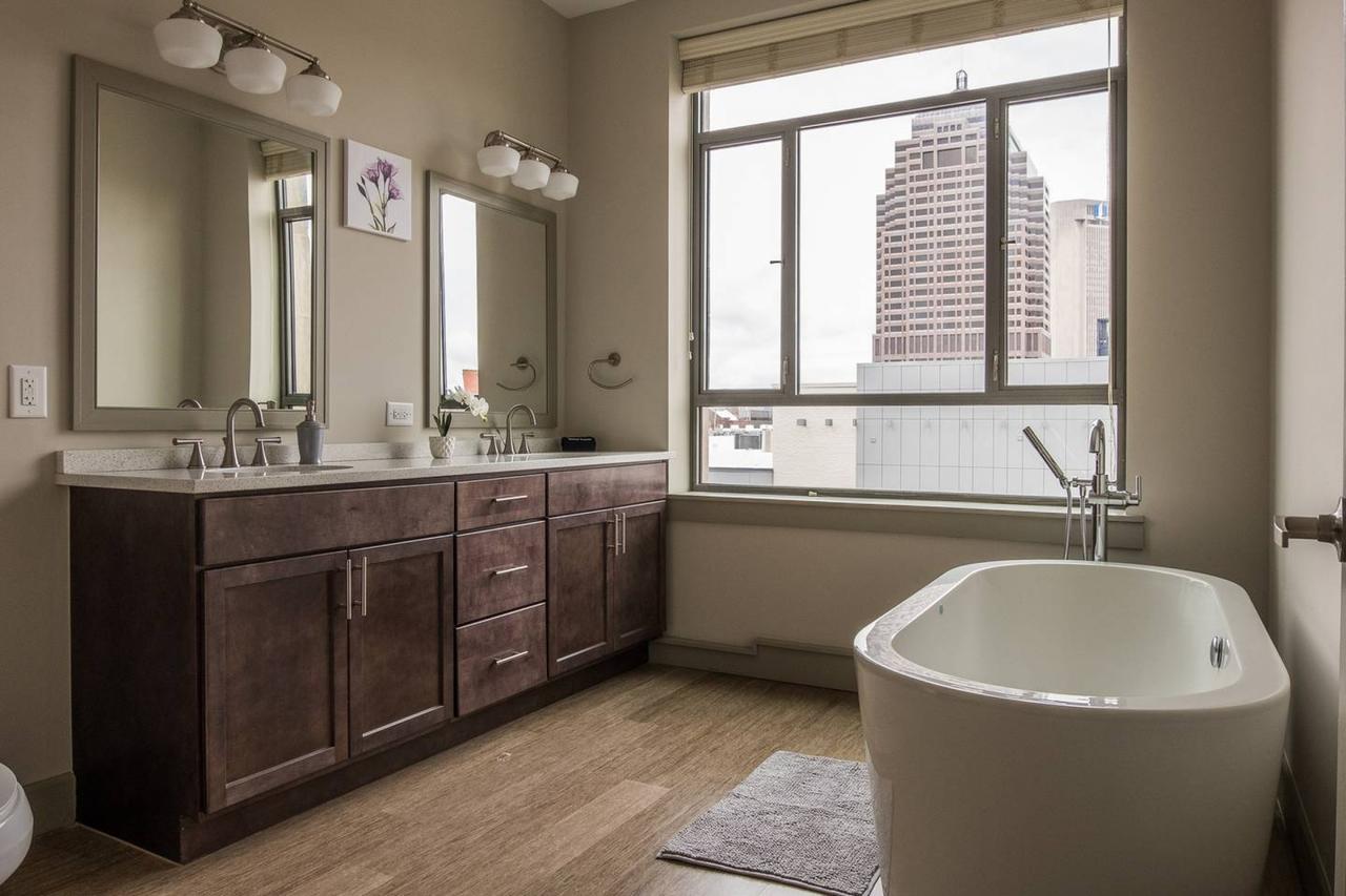 Historic Beauty - 2br W/ Parking - Walk To Scioto - thumb 12