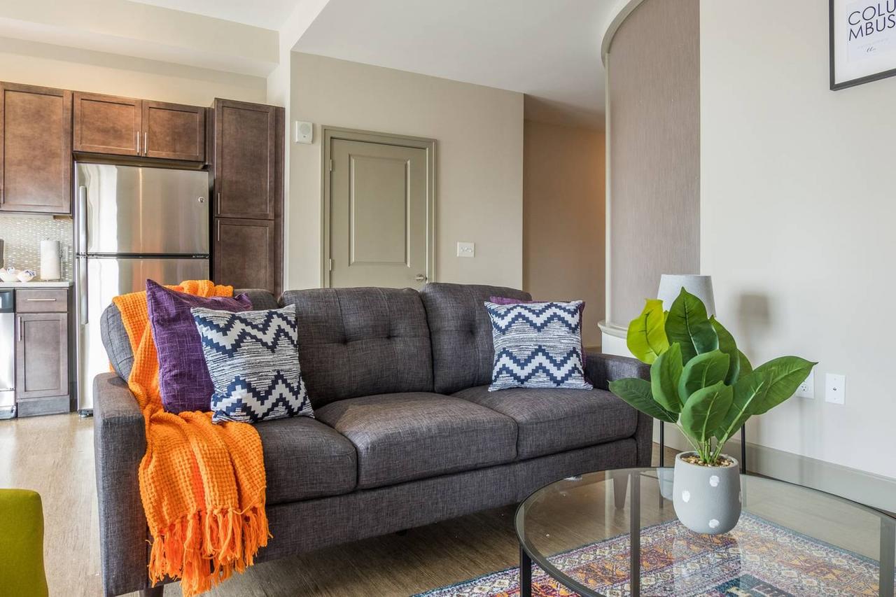 Historic Beauty - 2br W/ Parking - Walk To Scioto - thumb 22