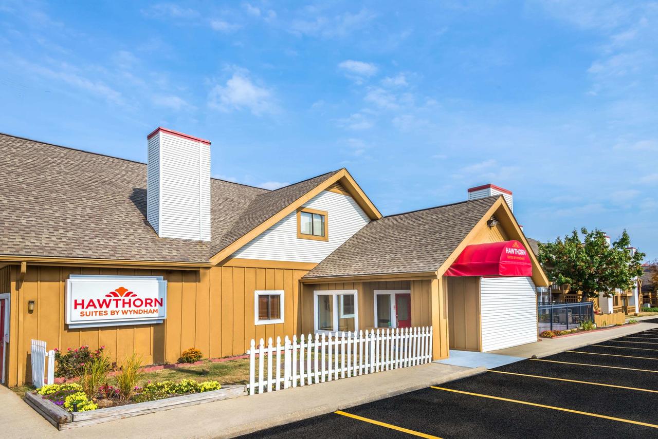 Hawthorn Suites Dayton North - thumb 10