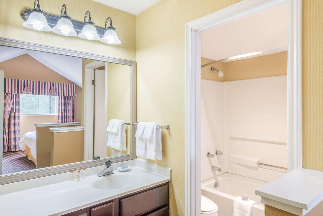 Hawthorn Suites Dayton North - thumb 7