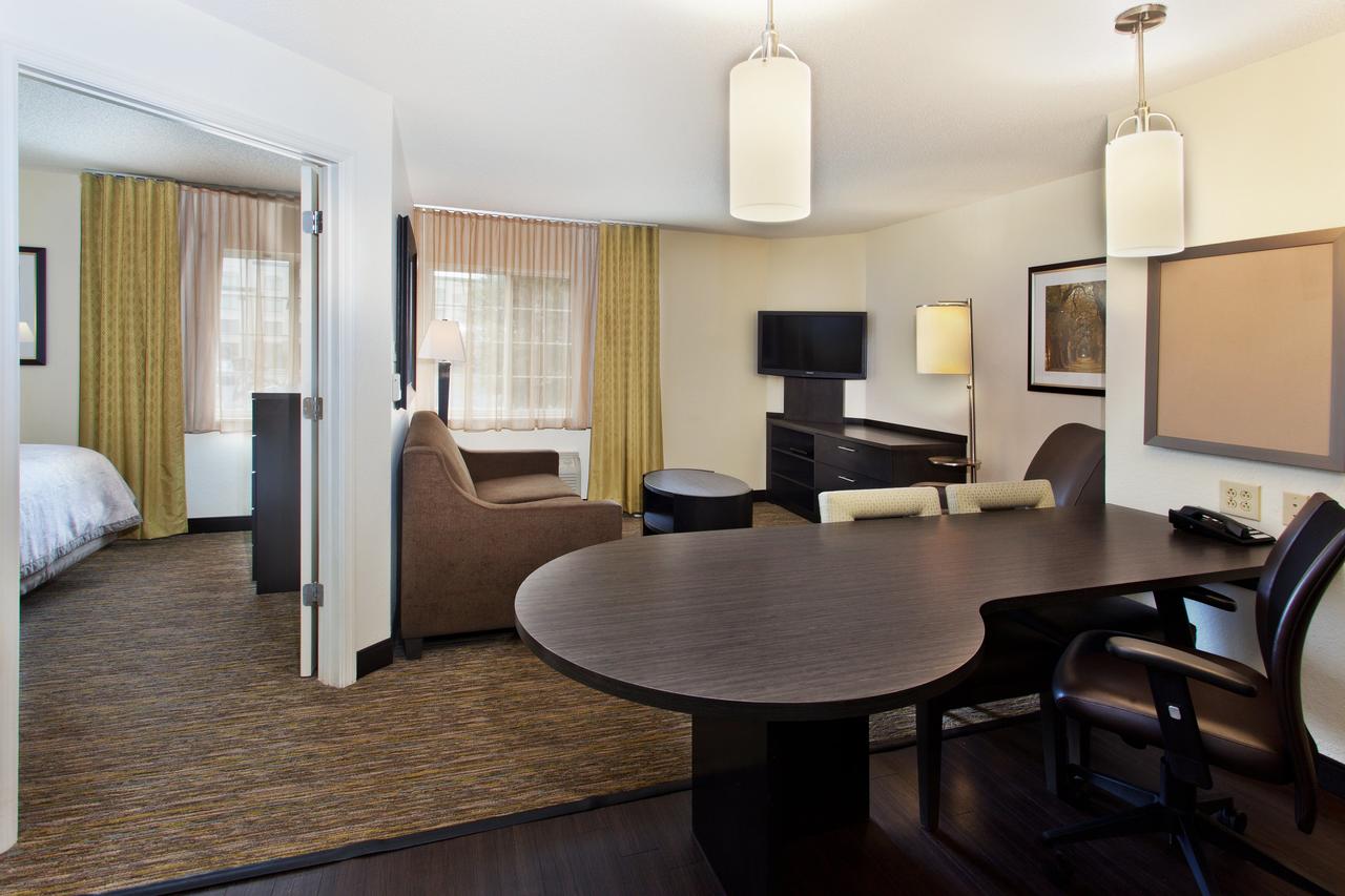 Candlewood Suites Cleveland - North Olmsted - thumb 9