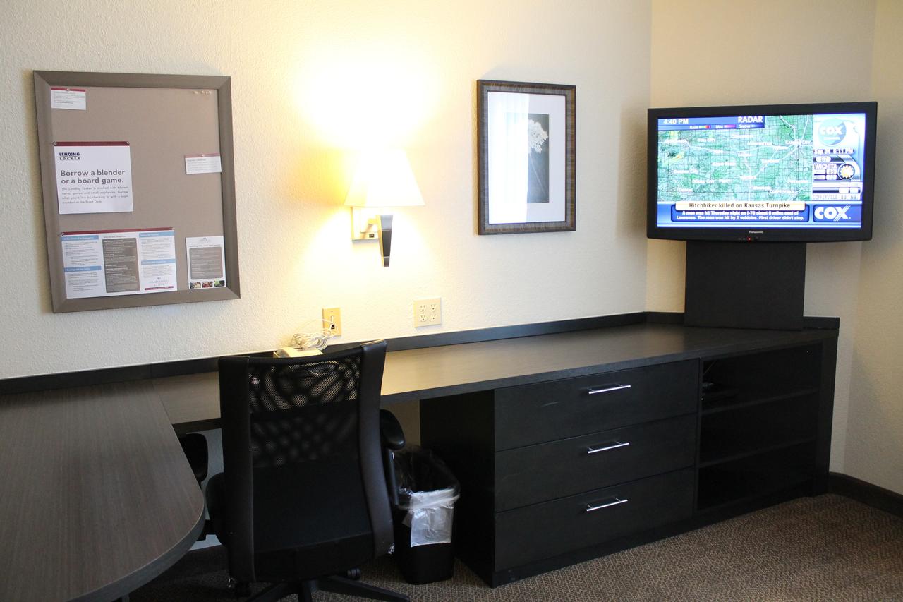 Candlewood Suites Cleveland - North Olmsted - thumb 7