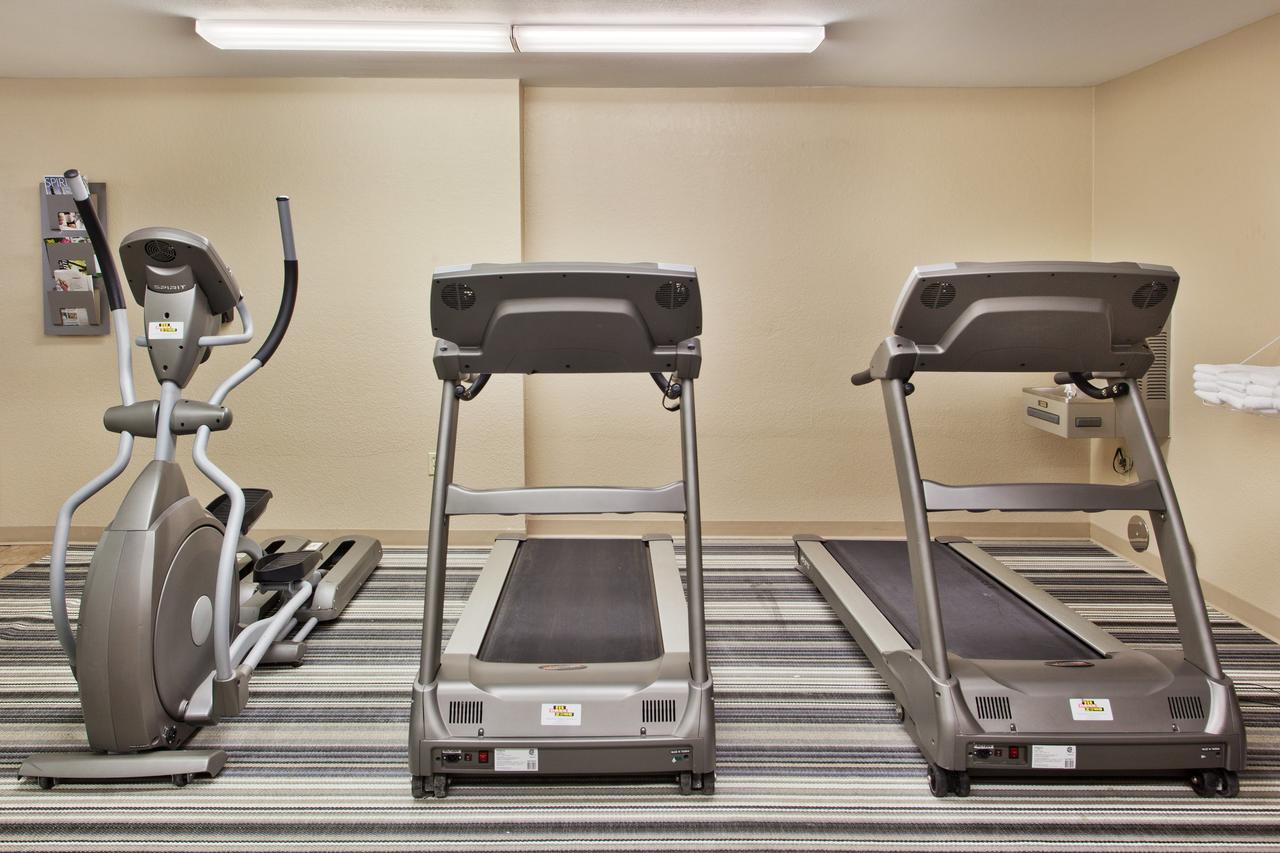 Candlewood Suites Cleveland - North Olmsted - thumb 18
