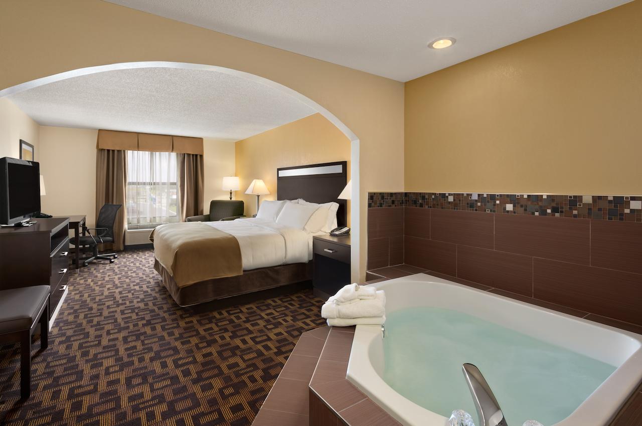 Holiday Inn Express Hotel And Suites Marysville - thumb 22