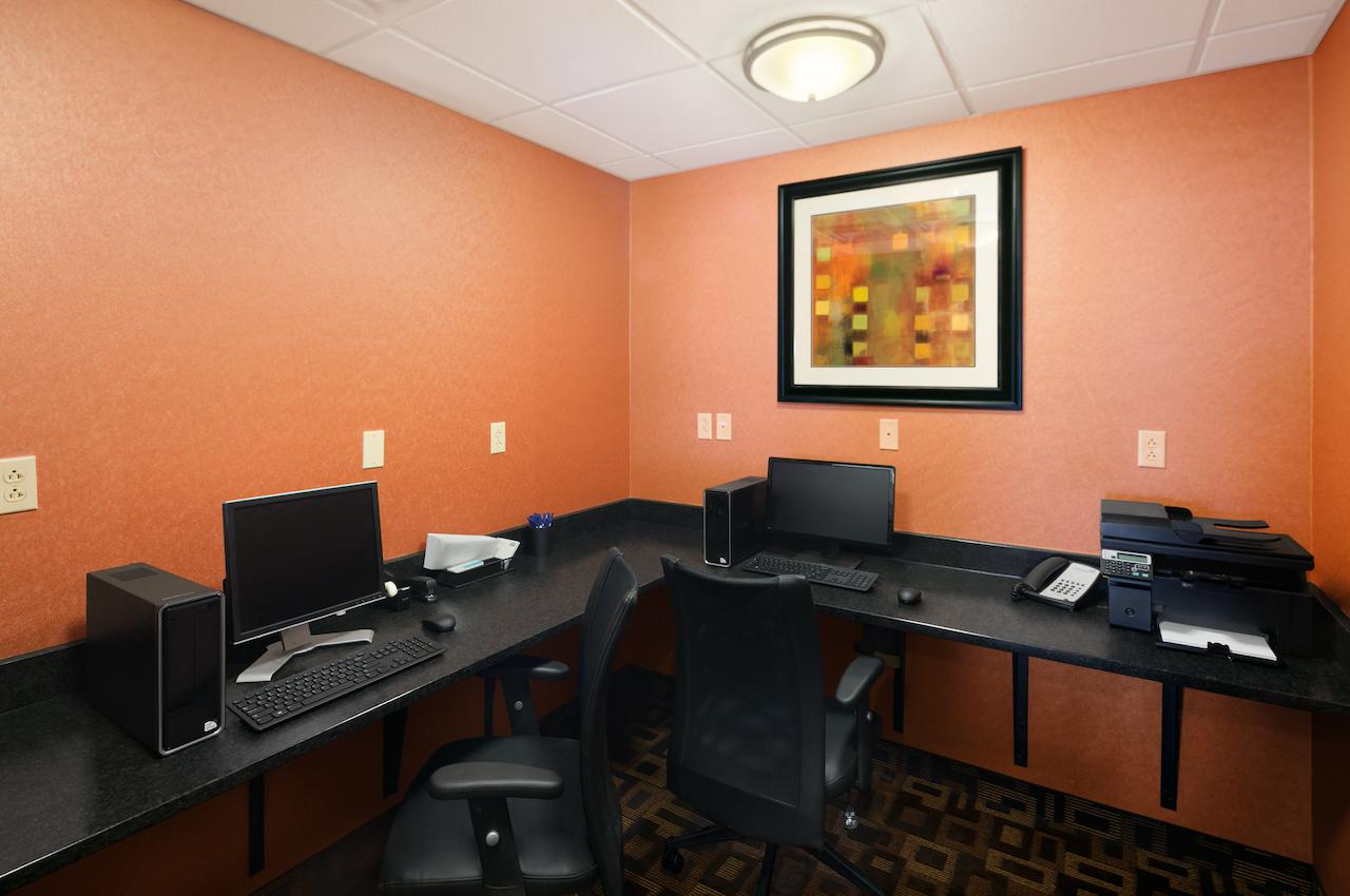 Holiday Inn Express Hotel And Suites Marysville - thumb 19