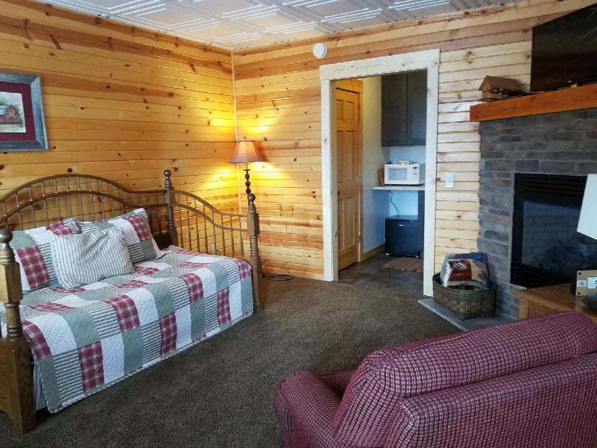 Amish Blessings Cabins - thumb 13