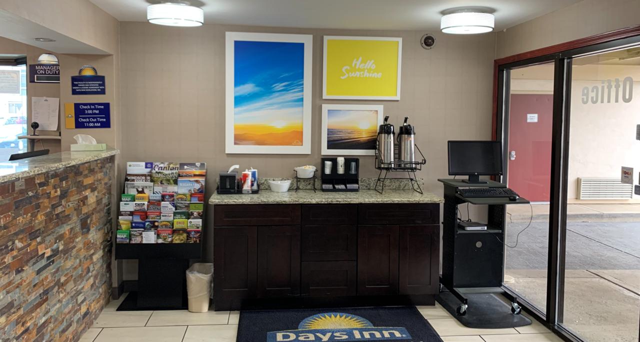 Days Inn By Wyndham Middleburg Heights - thumb 2
