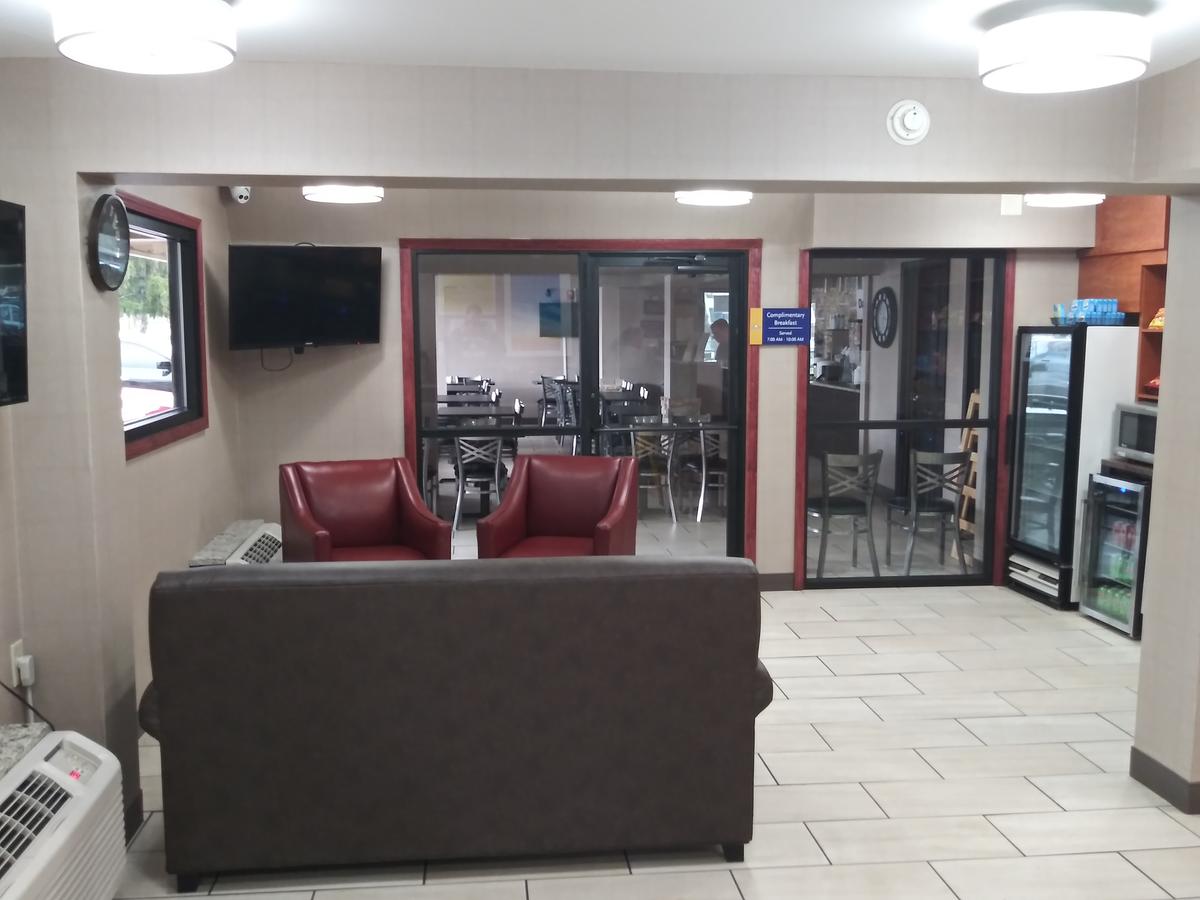 Days Inn By Wyndham Middleburg Heights - thumb 12