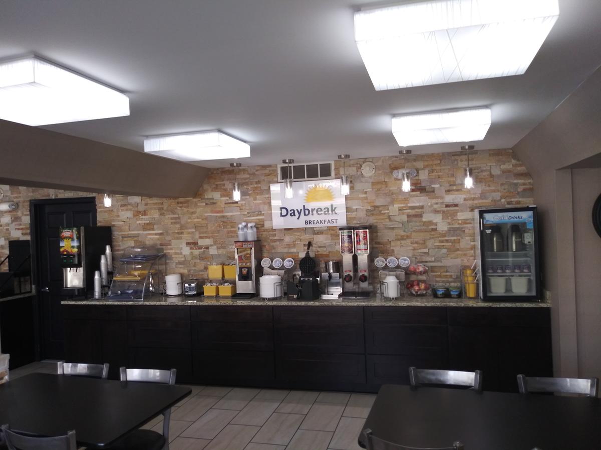 Days Inn By Wyndham Middleburg Heights - thumb 7