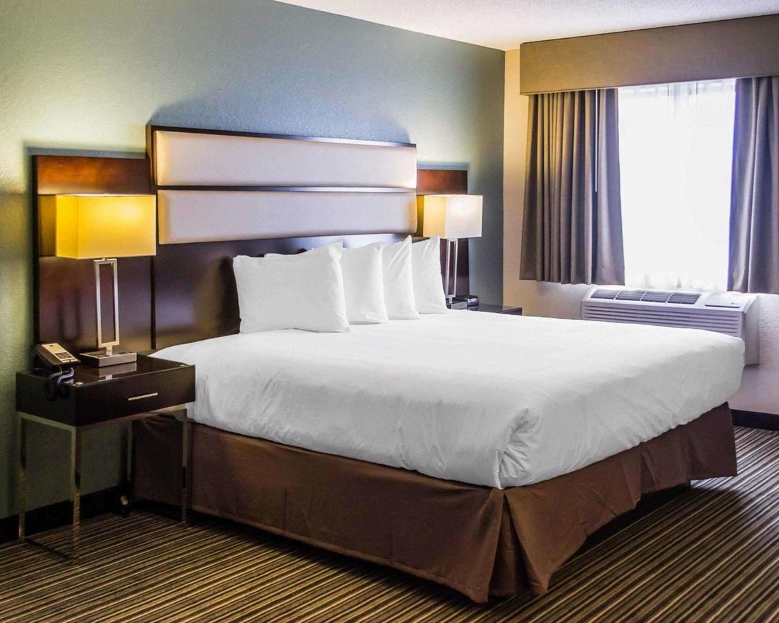 Quality Inn Streetsboro - thumb 27
