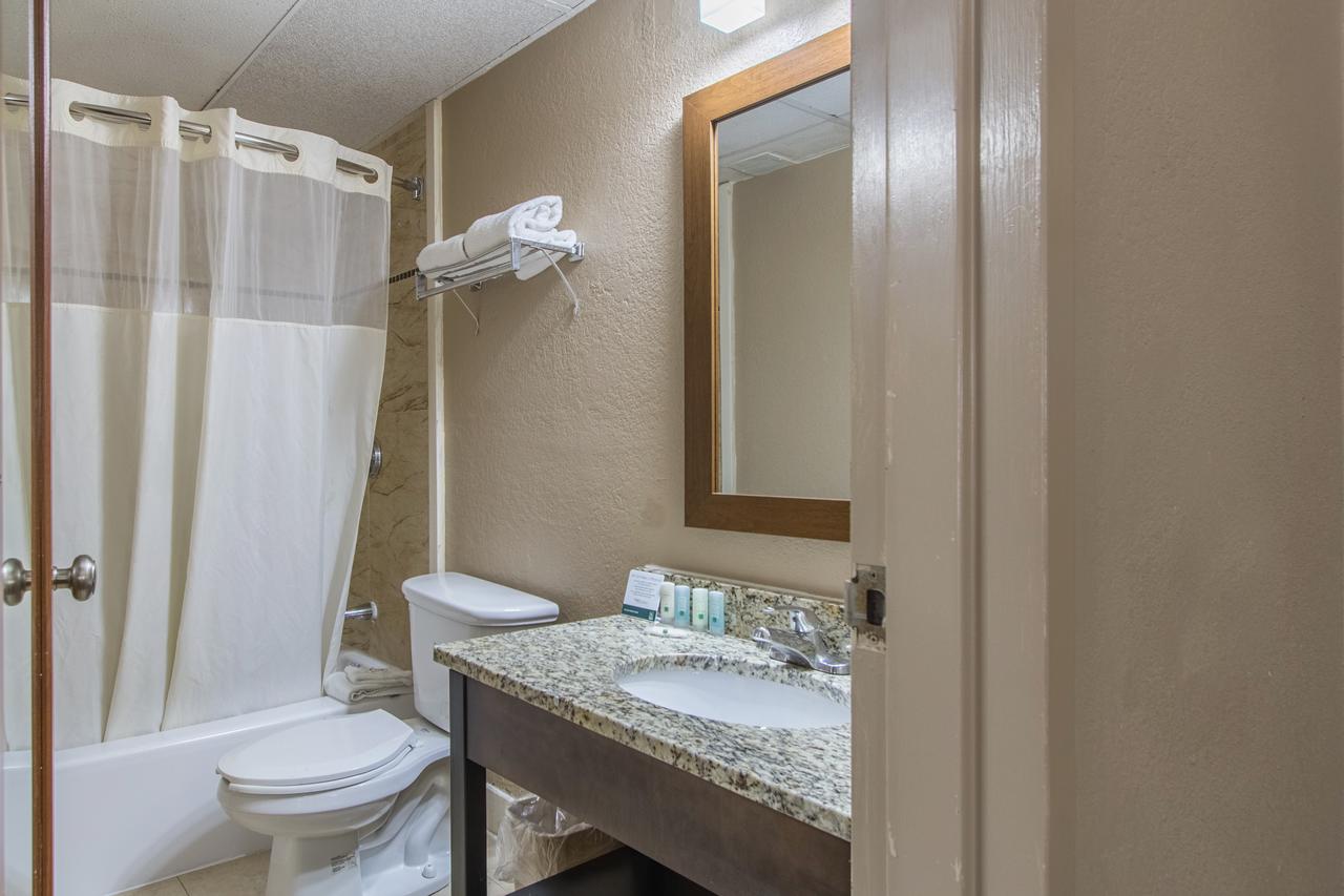 Quality Inn Wickliffe - Cleveland East - thumb 18