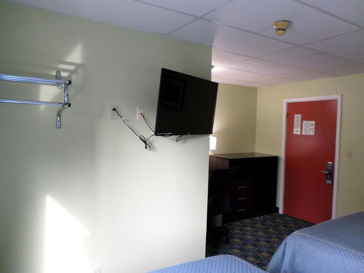 Travelodge By Wyndham Cleveland Lakewood - thumb 9