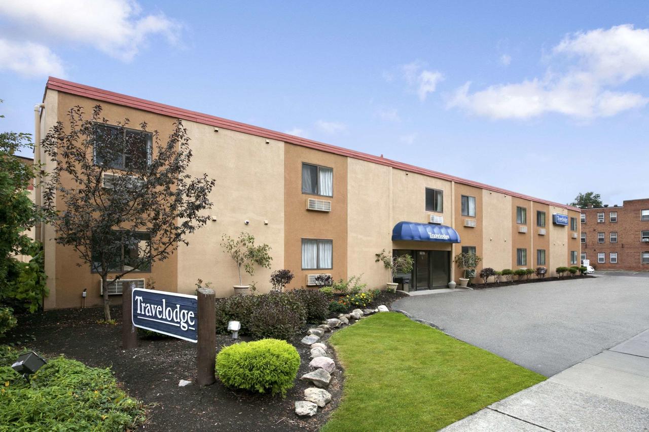 Travelodge By Wyndham Cleveland Lakewood - thumb 0
